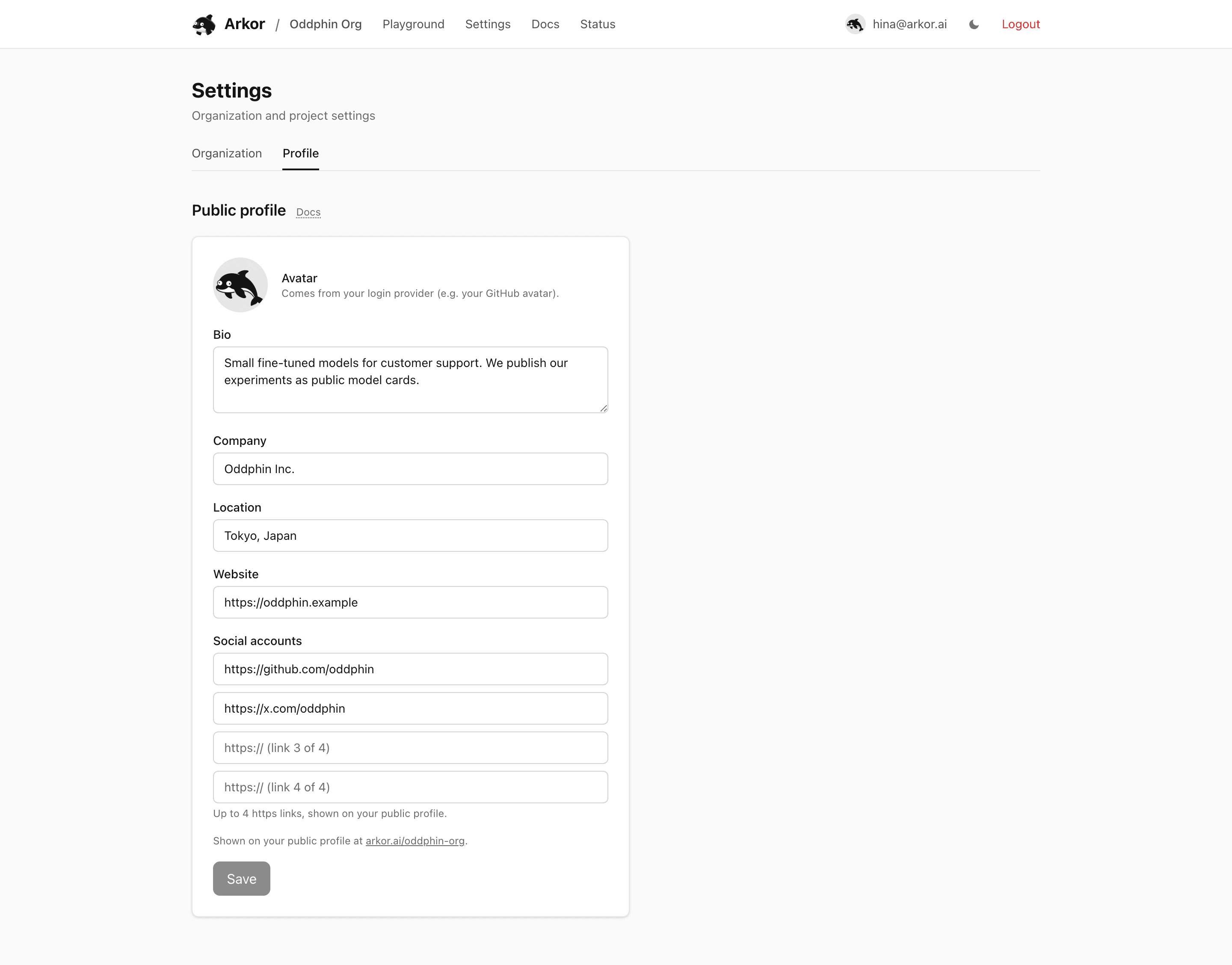 Settings の Profile タブ。自己紹介・会社・所在地・Web サイト・SNS リンクの入力欄が並ぶ